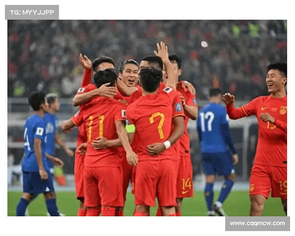 英格兰对印度第三日比赛因雨暂停 球迷滞留引发现场疏导混乱